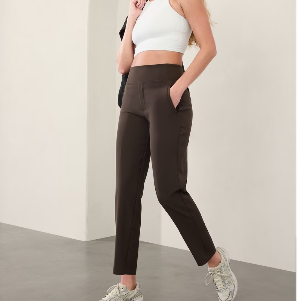 NWT Athleta Endless High Rise Pant in Truffle